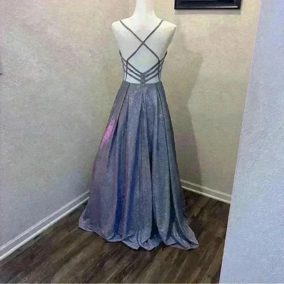 Blondie Nites Prom Daisy Iridescent Sparkle Ball Gown Lavender - Picture 3 of 7